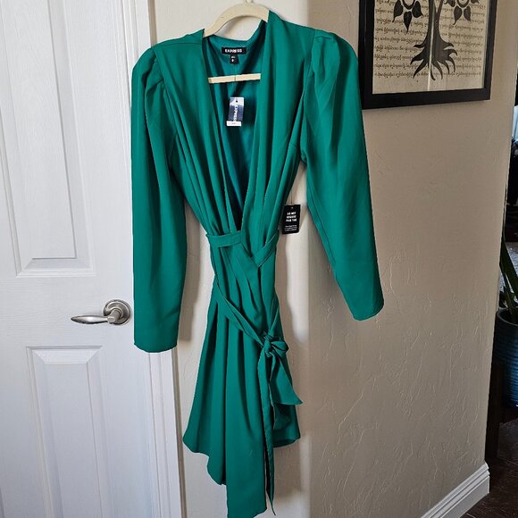 Express NWT long sleeve wrap dress - Picture 1 of 3